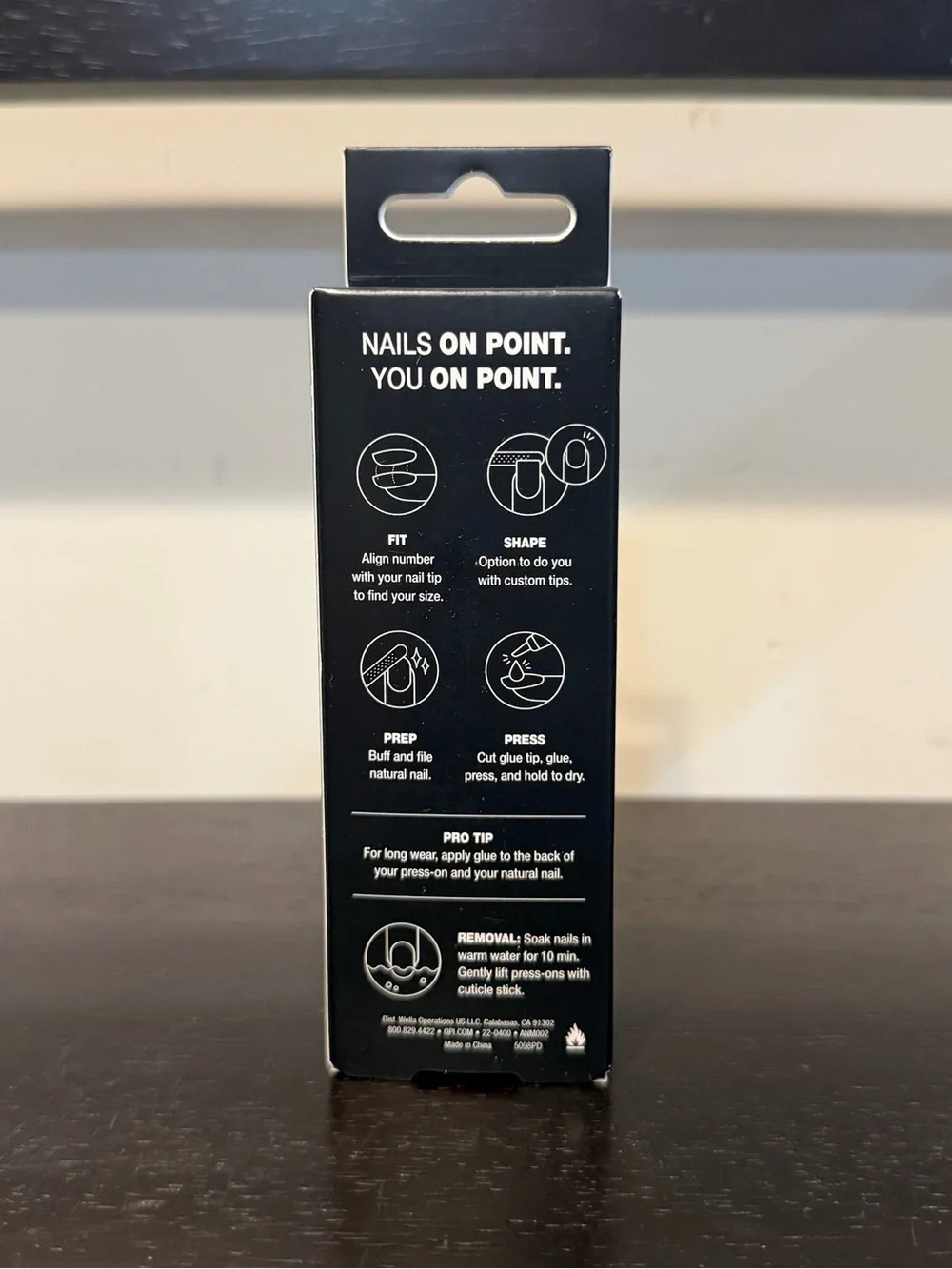 OPI On Point Press-On Mani in Little Black Onyx Dress